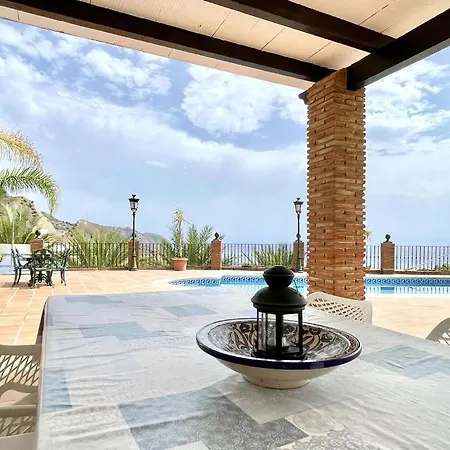 Casa Mirador Maro ヴィラ ネルハ