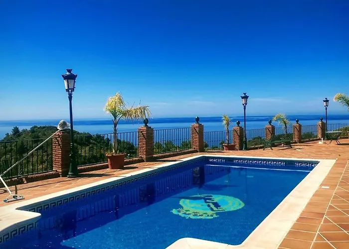 Casa Mirador Maro